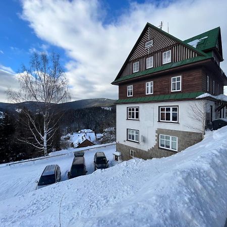 Astoria Inn Špindlerŭv Mlýn Esterno foto