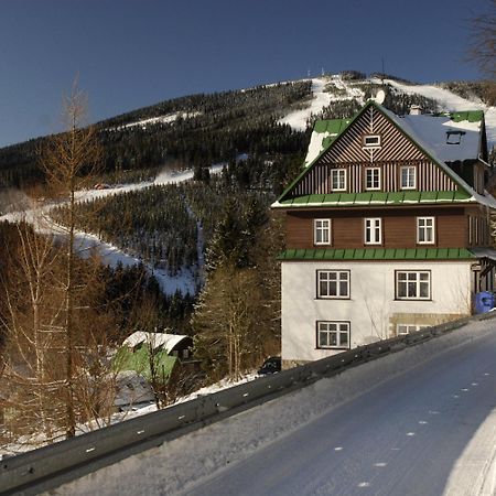 Astoria Inn Špindlerŭv Mlýn Esterno foto