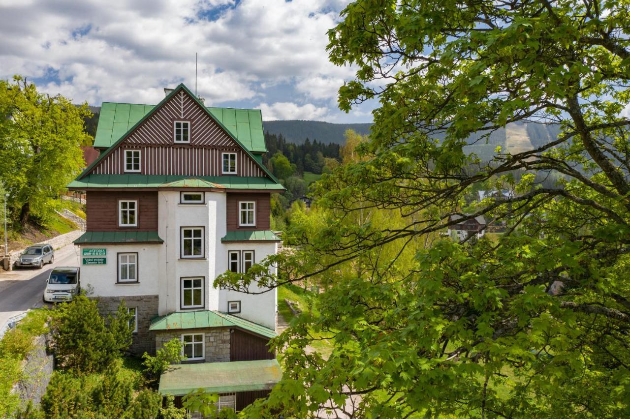 Astoria Inn Špindlerŭv Mlýn Esterno foto